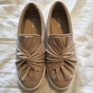 Mis Slip on Sneaker
